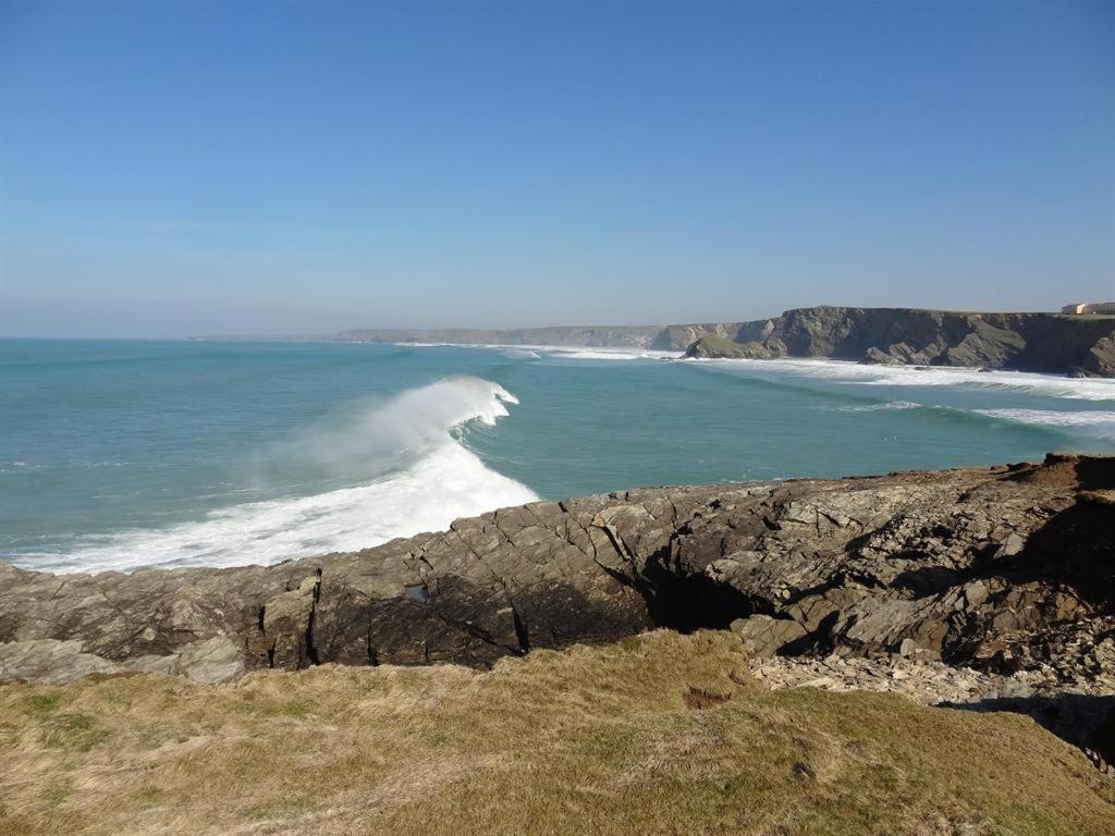 Amazing 2-bedroom With Lovely Sea Views Apartment